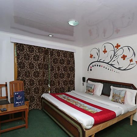 Oyo Flagship Hotel Palace Pahalgām Εξωτερικό φωτογραφία